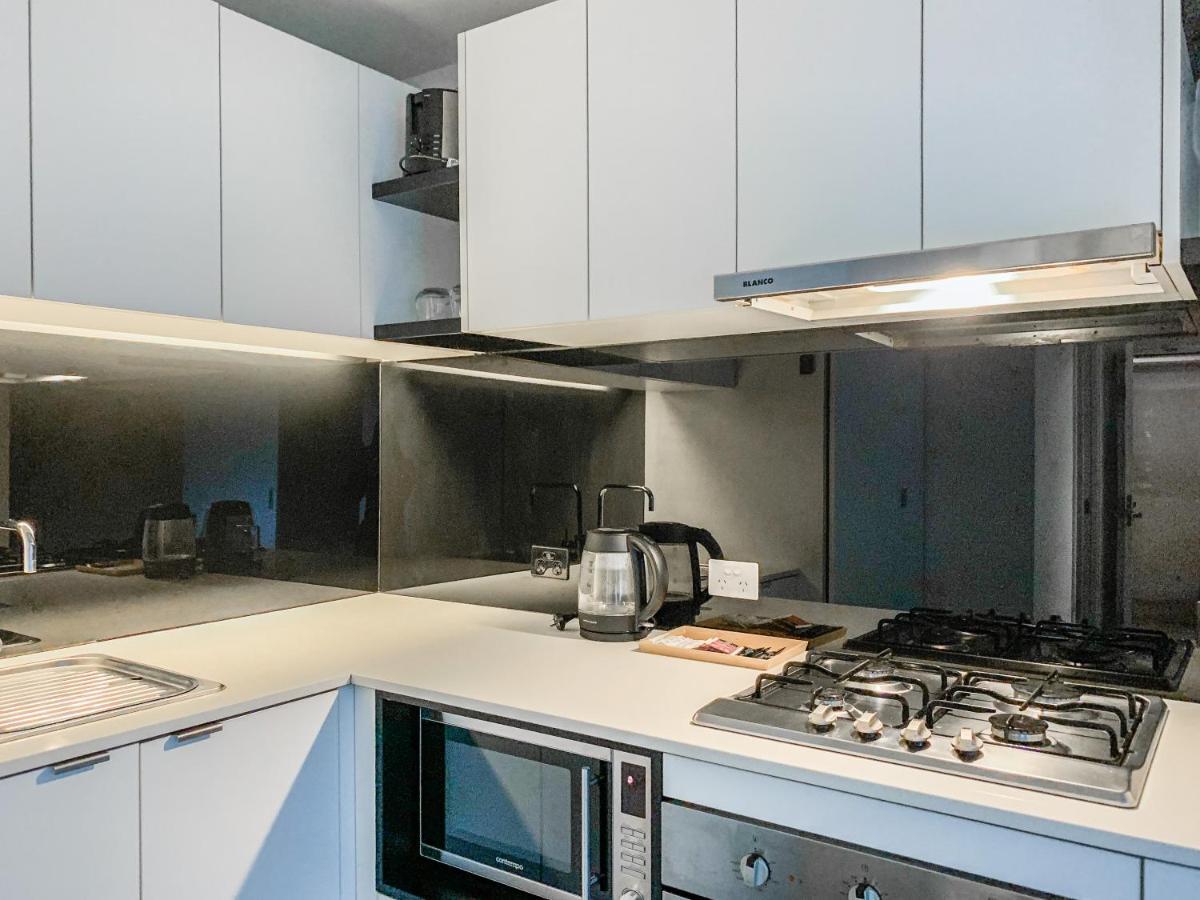 Aura2107, 2 Bedroom Apartment With Balcony, Stunning Yarra River And City Views Melburne Exterior foto